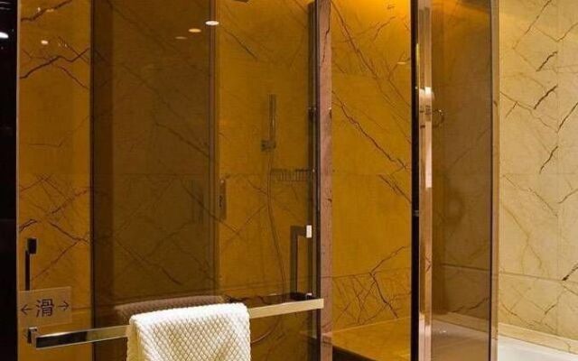 Yichang Golden Lion Hotel