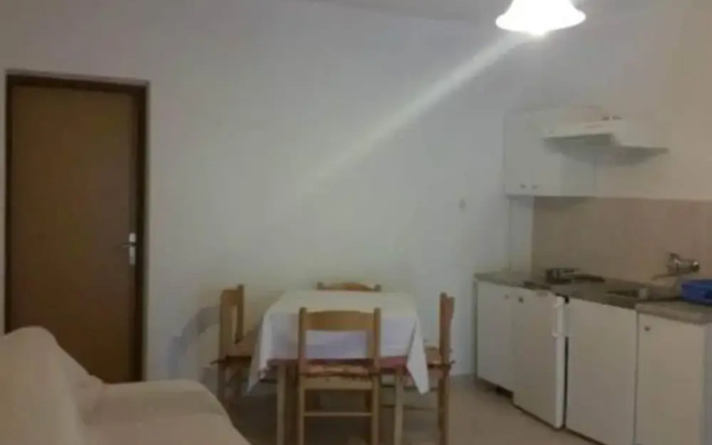 Apartments Boguvila - One-bedroom Apartment With Terrace -