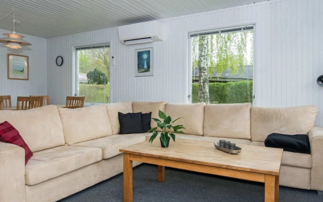 6 Person Holiday Home in Juelsminde