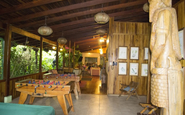 Lands in Love Tierras Enamoradas