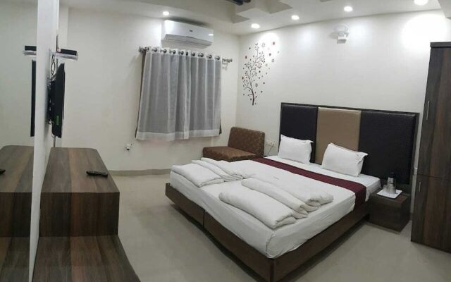 Hotel Smart Room By Shree Vatika
