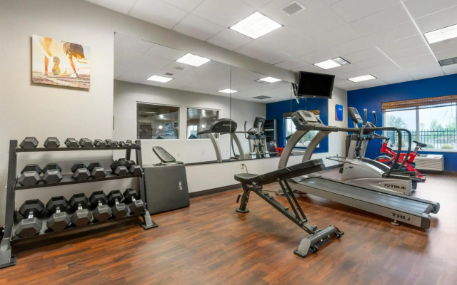 Comfort Suites Redding - Shasta Lake