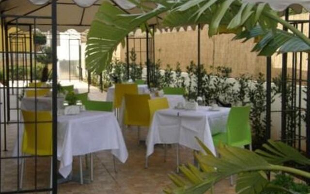 Hotel Sikania