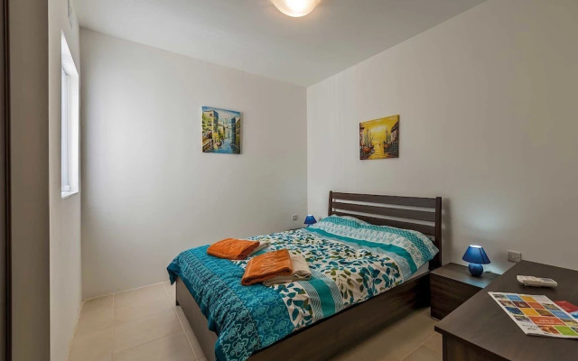 The Hillock North E9