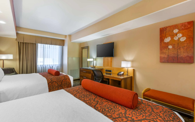 Best Western Premier Ivy Inn & Suites