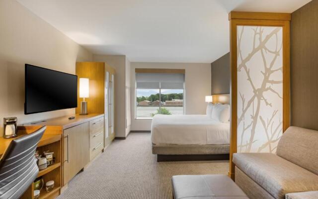 Hyatt Place Hampton Convention Center