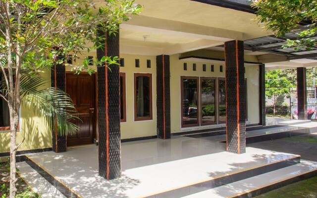 OYO Life 93409 Anugrah House