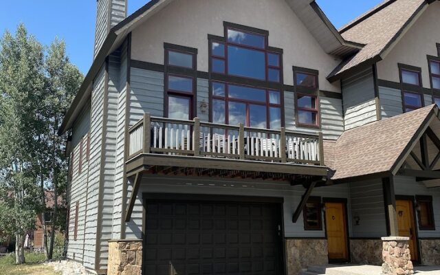 Alpine Vista 6 4 Bedroom Townhouse by RedAwning