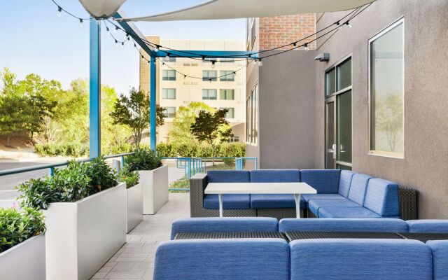 Tru by Hilton Lawrenceville Atlanta I-85 Sugarloaf