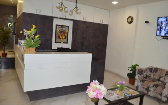 Hotel Anuradha Deluxe by OYO Rooms