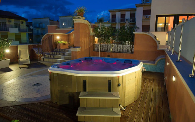 Artemis Hotel