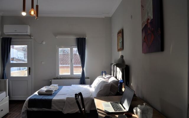 Rooftop Balat Rooms & Apartments