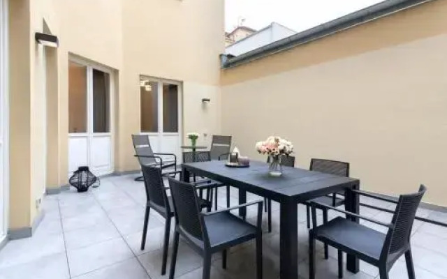 Kinsky Garden Apartments And Suites