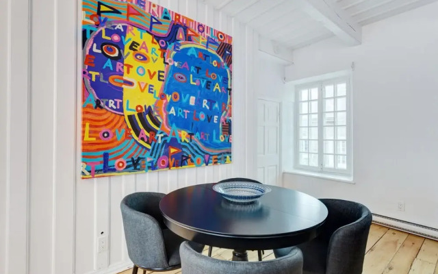 Place Jacques Cartier Apartments by Hometrotting