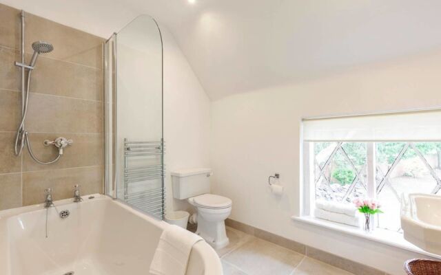 Beautiful 4 Bedroom Property