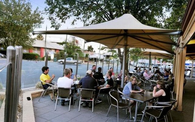 National Hotel Complex