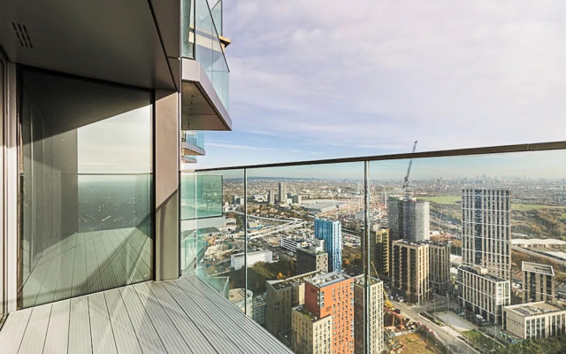 High Rise Apartment in Acton