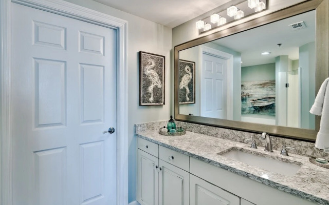 Sterling Palace Water Views Private Beach Access