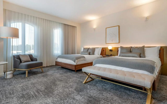 ONE11 Hotel