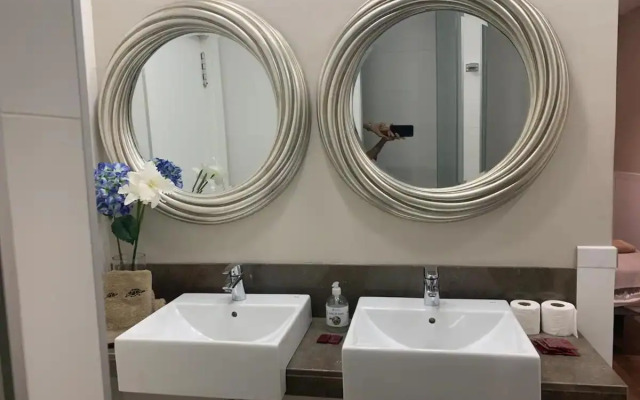 Maravilloso Piso en el Centro_WIFI_Parking_8People