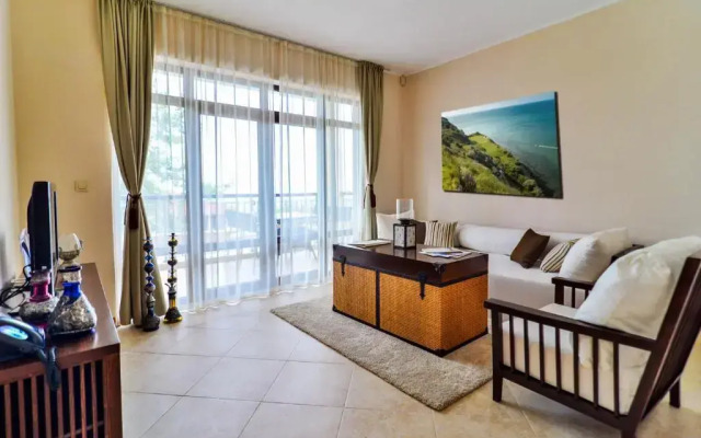 Thracian Cliffs Owners Apartments