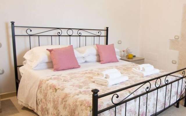 Villa Antica Riconvertita in Dimora di Lusso