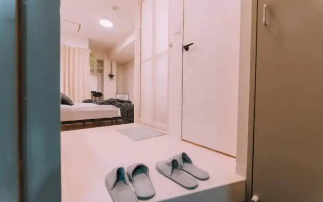 Minimalist Loft 505