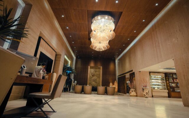 Monotel Luxury Business Hotel
