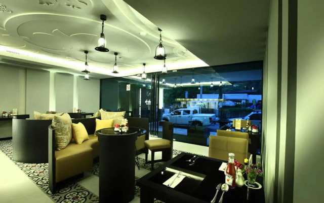 De Chai Oriental Nimman