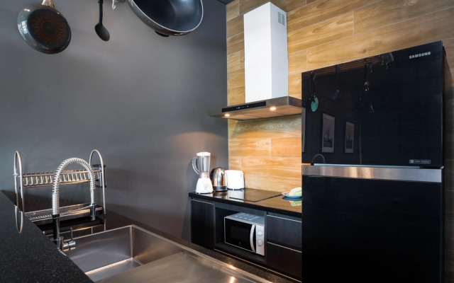 Secret Saturday Residents