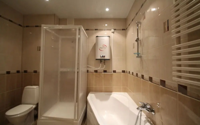 Apart-hotel & Hostel Pines