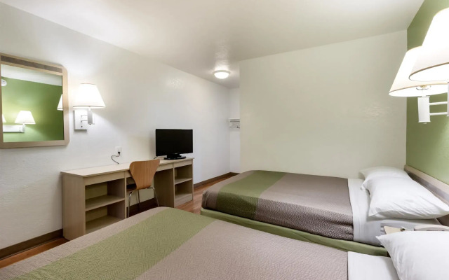 Motel 6 Austin, TX - Airport - South