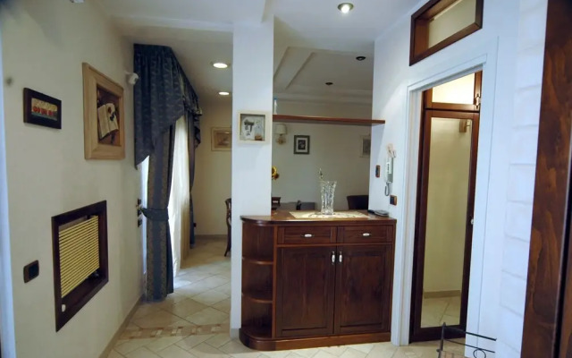 Roma Chic House - Romantic House With Jacuzzi, for Couples