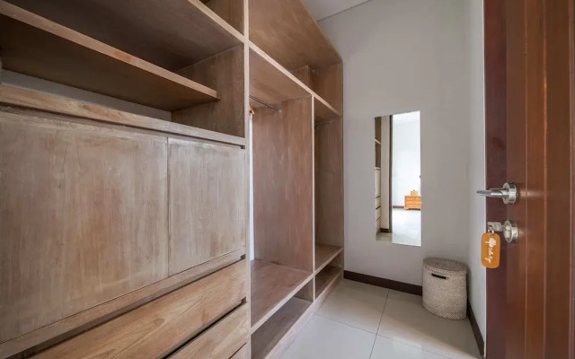 Peaceful Private Villa, 3 BR, Canggu With Staff