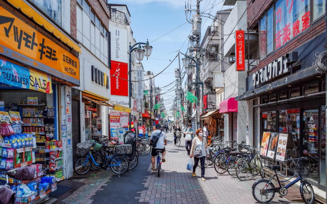 Triphome Tateishi New open/2 single beds/big table/300M WiFi