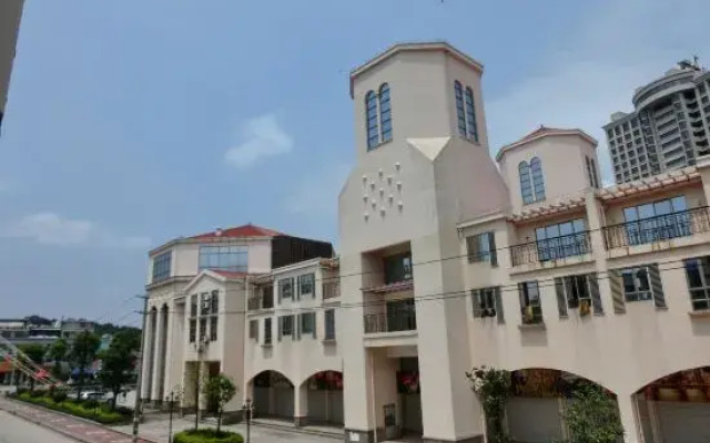 Danxia Mountain Haojing Hotel