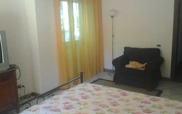Villa Cardinal Apartments