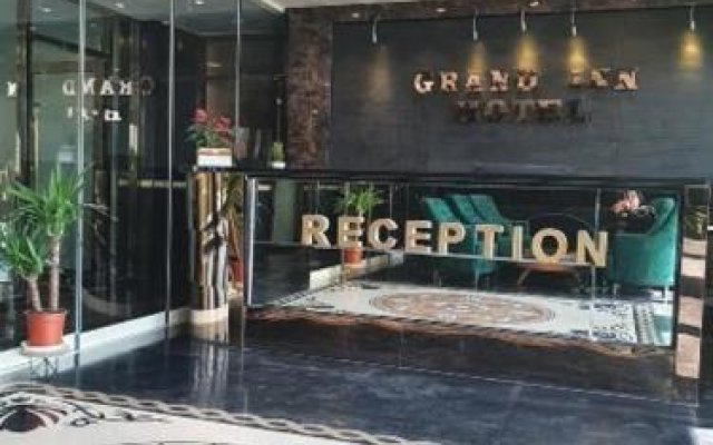 Grand Inn