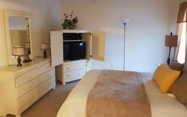 Four Bedroom Pool Home - 1513 IOT - Vusa