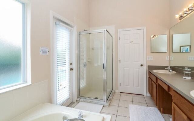 Peace 4 Bedroom Home