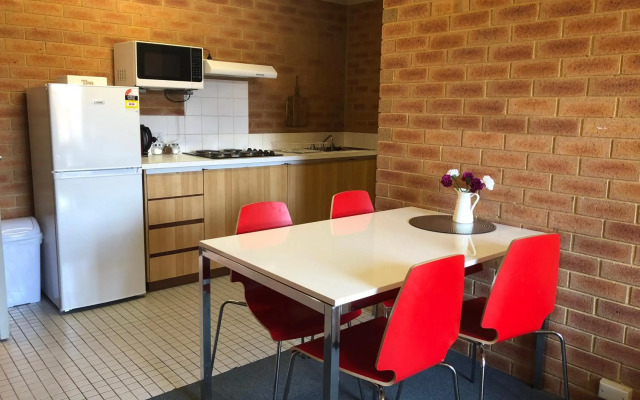 Perth Central City Stay Apartment Hotel