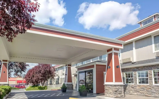 Ramada by Wyndham Moses Lake