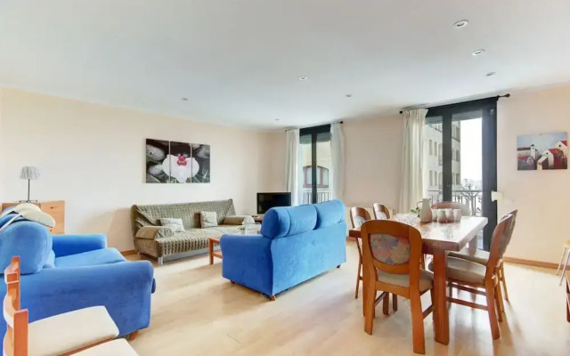 Apartment in Roses by the Beach