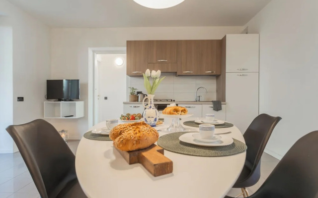 Ponente Balcony & Garden by Rent all Como