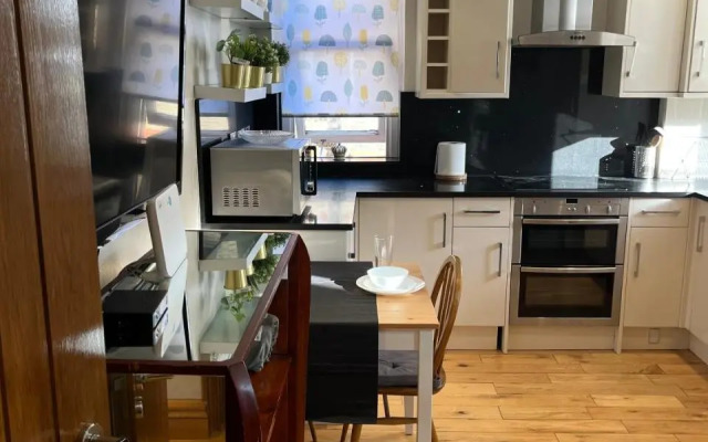 Stunning 1 Bedroom in Stunning Location - Mayfair Area