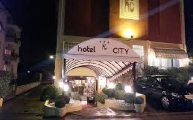 Hotel City