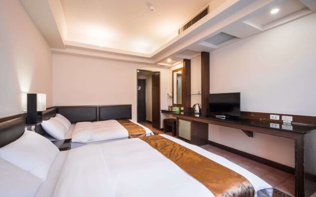 Twinstar Hotel