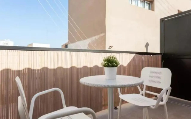 Center-2Br, 2Ba-Attic-Terrace,View, Wi-Fi, A/C