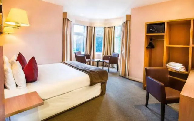 Luton Hotel