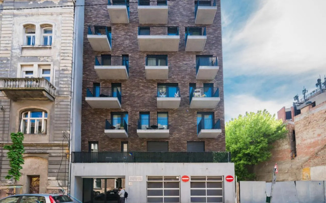 Sweet & Spicy - Brand New Apartment with Balcony (Adults Only)